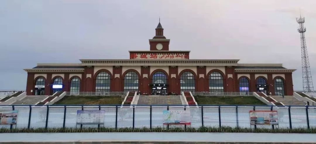 成都到塔城物流公司直达运输,成都到塔城物流专线